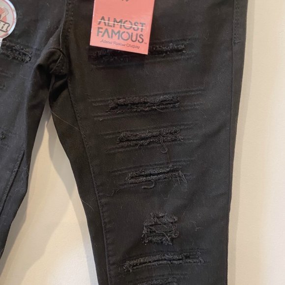NWT Almost Famous Distressed Ripped Black Jeans - Picture 4 of 5